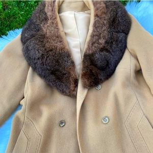Vintage classic camel pea coat with faux fur collar